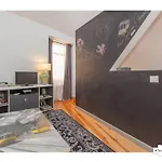 Beco das Flores Typical Apartment